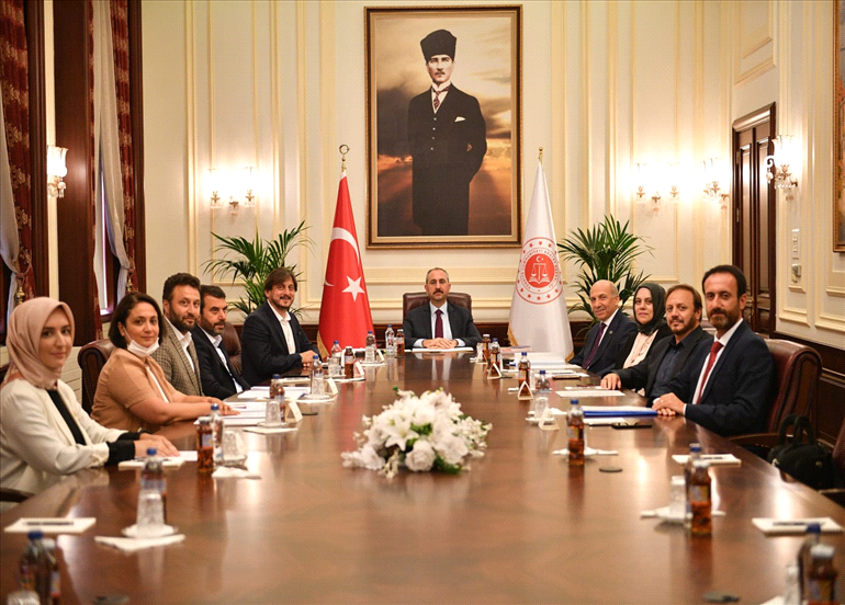 ADALET BAKANI ABDÜLHAMİT GÜL İLE TOPLANTI GERÇEKLEŞTİRİLDİ