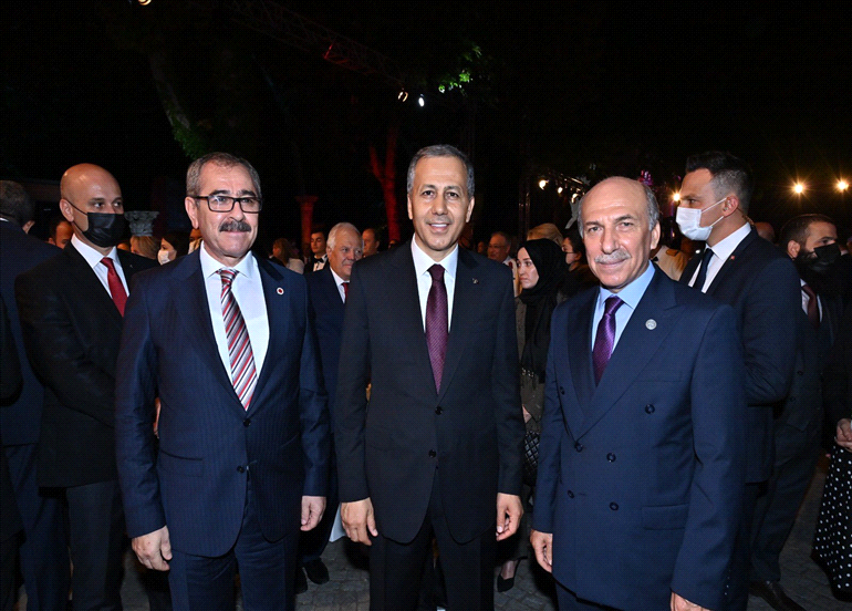 YÖNETİMİMİZ İSTANBUL VALİLİĞİ HİMAYESİNDEKİ 30 AĞUSTOS PROGRAMINDA