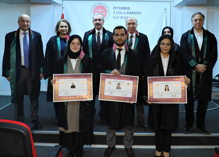 MESLEKTAŞLARIMIZ RUHSATNAMELERİNİ ALDILAR