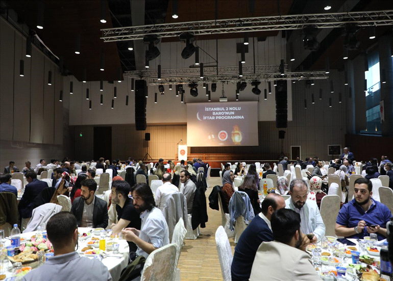 KADİR GECESİNDE EYÜP SULTAN